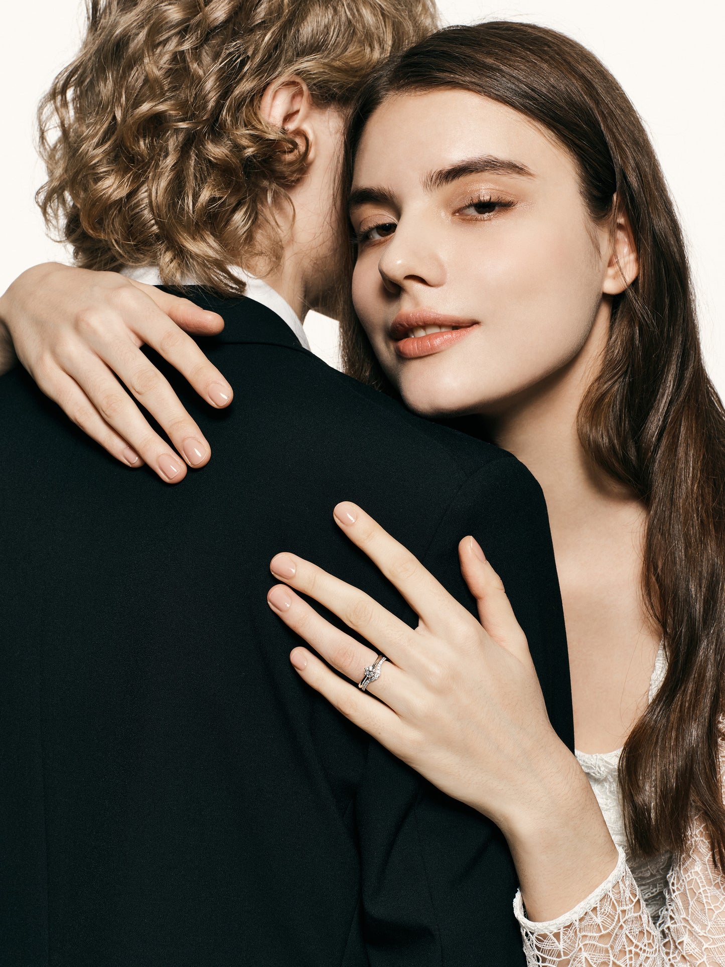 Alliance Solitaire Layered-Style Wedding Ring