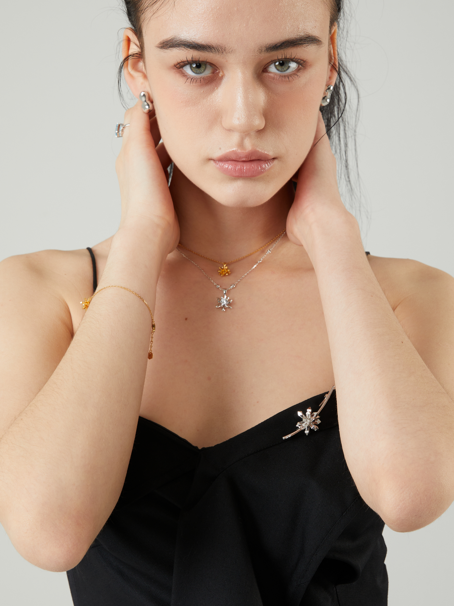 Le Quartz Branche Brooch, Zirconia