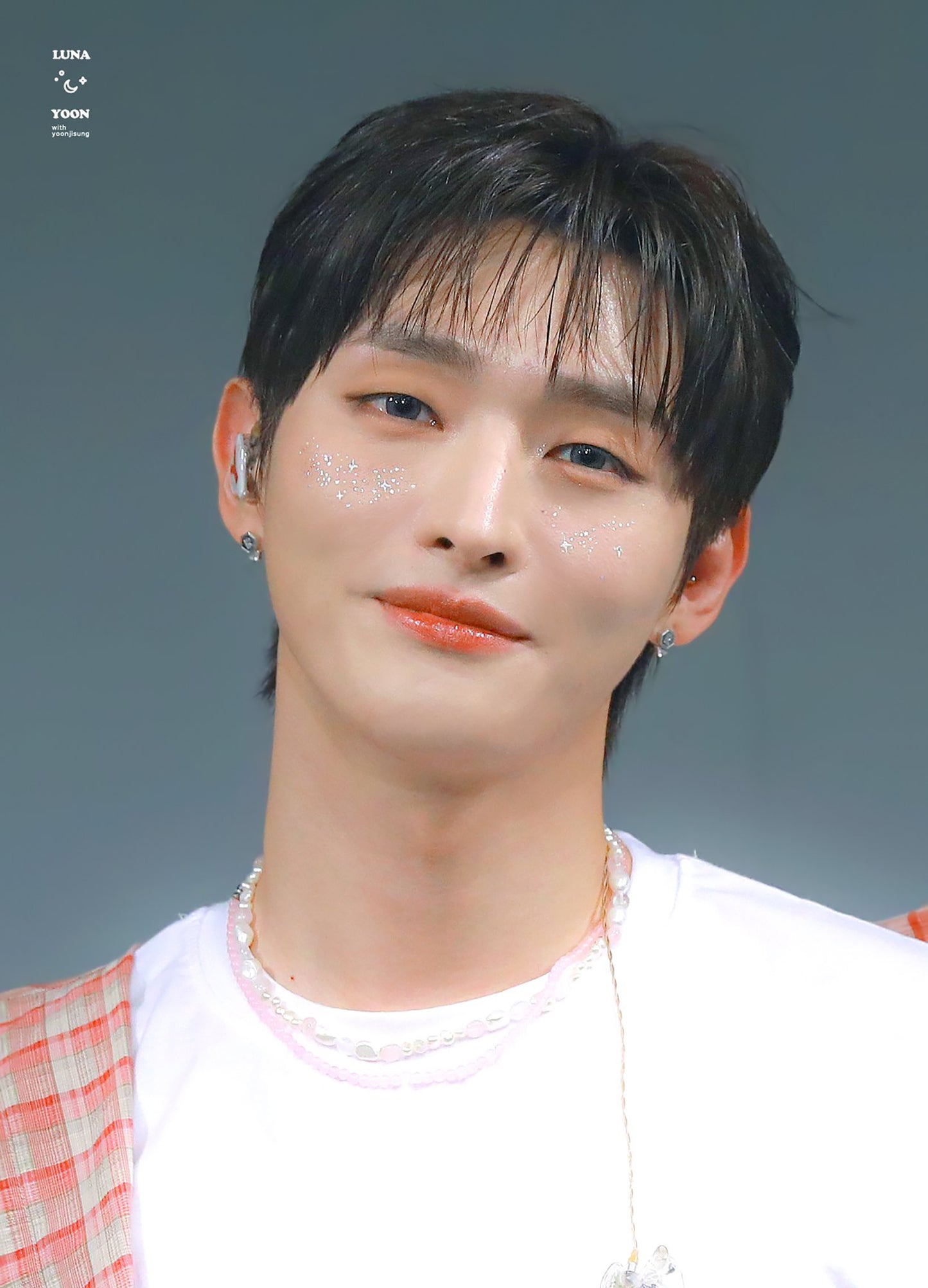 윤지성님 with Hex Series