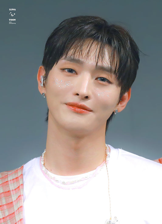 윤지성님 with Hex Series